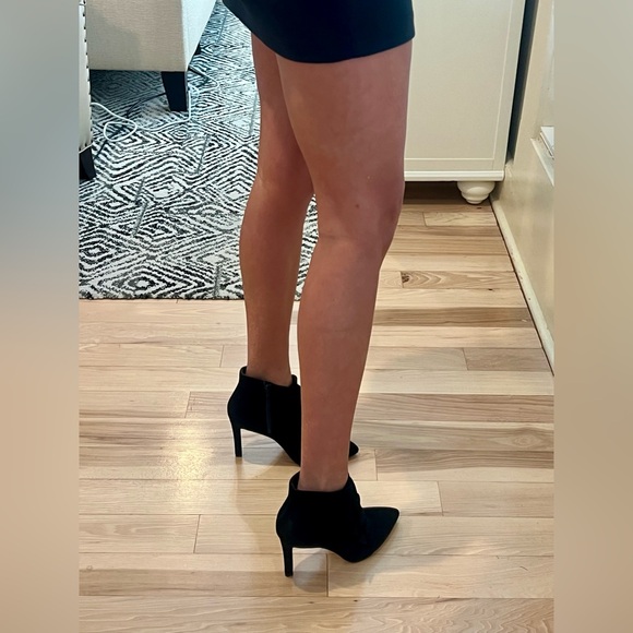 Gianni Bini Dawnella Buttons Bootie - Picture 2 of 7